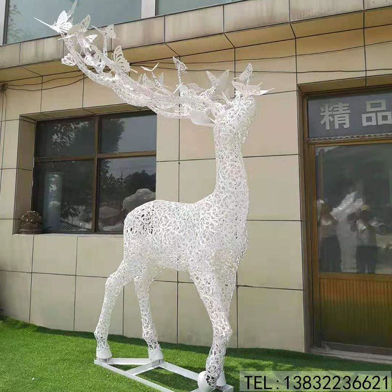 戶外鐵藝鏤空鹿園林景觀公園廣場不銹鋼鹿雕塑價格